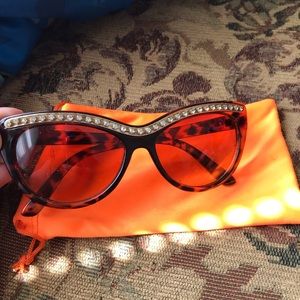 Cheetah Print Sunglasses With Diamonds